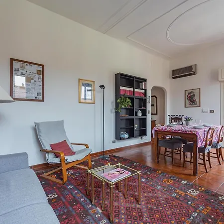 Cozy Apt With Terrace - 500 M Far From Zara M5 Apartment *
