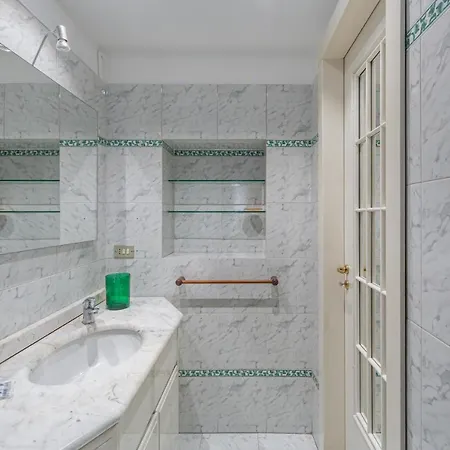 Cozy Apt With Terrace - 500 M Far From Zara M5