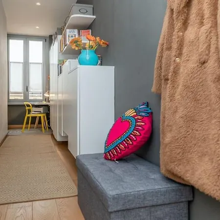 On The Roof: Bright With An Amazing View! Lejlighed Milano