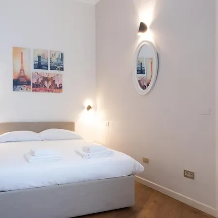 Apartamento Porta Venezia Elegant Penthouse With Terrace *