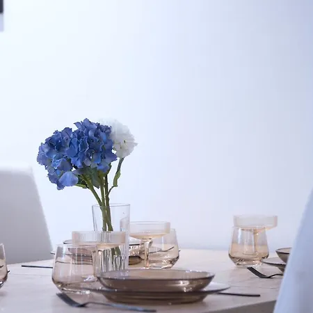 Hostmate - - Farini - Isola * Milan