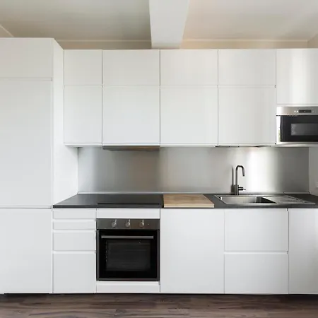 Montenapoleone - Sant Andrea Charme Penthouse Daire *