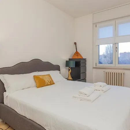 Lägenhet Luxury Near Navigli - Anemoni 5 *