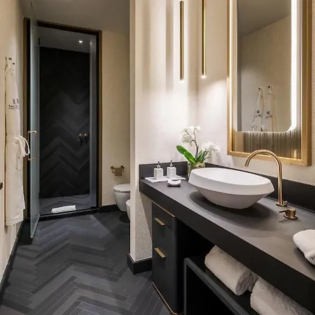 Hotel Casa Baglioni - The Leading Of The World