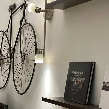 Linate Airport House Apartamento *