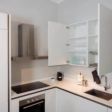 San Siro Metro - Life - Red Diamonds Apartmán Milán