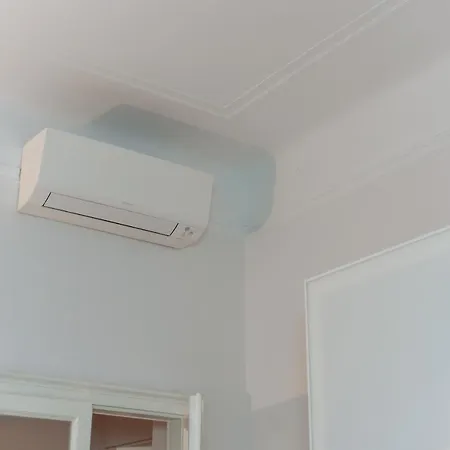 San Siro Metro - Life - Red Diamonds Apartmán *