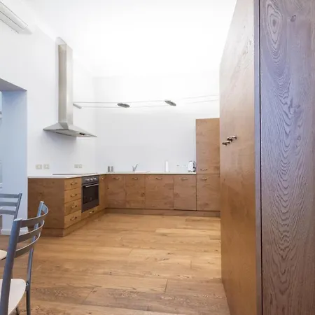 Porta Venezia Elegant Penthouse With Terrace *