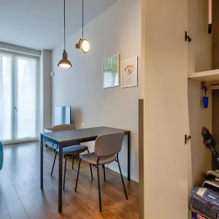 V. Veneto - Porta Venezia - Centro * Mediolan