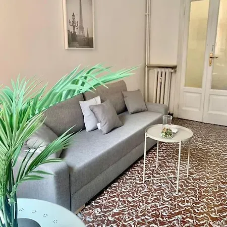 Appartement In The Center Of / P.ta Venezia Milaan