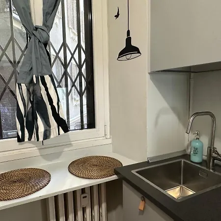 Lovely Flat In Early 20th Century Building Mailand