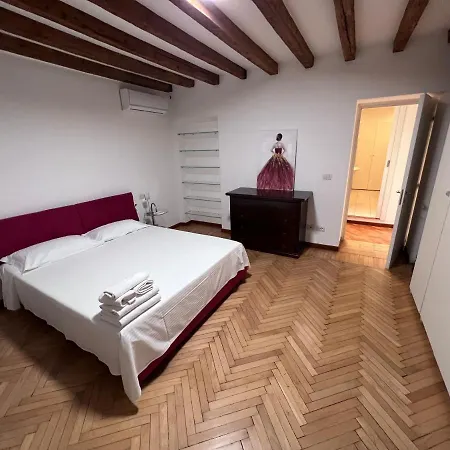 Apartmán Magnifico Ristrutturato Milán