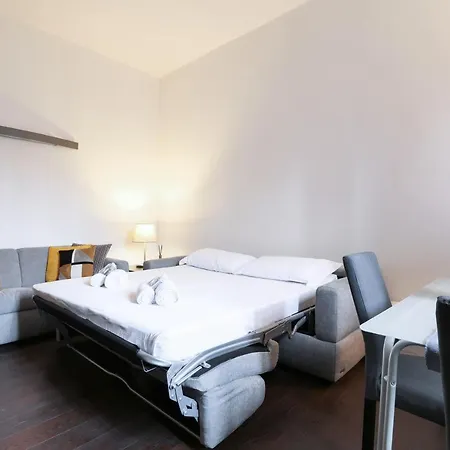 Elegant In Porta Romana - Tiraboschi Milan