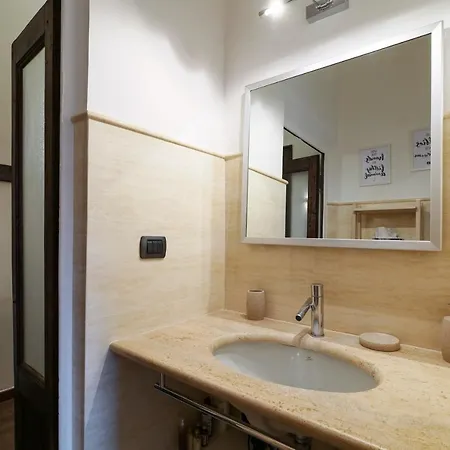 Elegant In Porta Romana - Tiraboschi Appartement