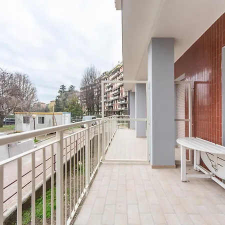 Easylife - Lussuoso Trilocale Con Balcone E Vasca Idromassaggio In Zona Barona