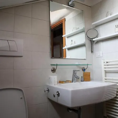 L'arche Comfort&relax - Yellow House Di Viale Certosa * Milano