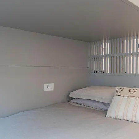Campania - Ristrutturato Nuovo Vicino M4 Apartment