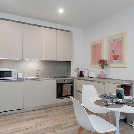 Apartment Campania - Ristrutturato Nuovo Vicino M4 Milan