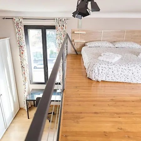 Modern - Near Isola Distric And Apartment *