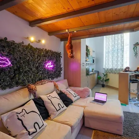 Apartman Insthouse - Let's Chill It!