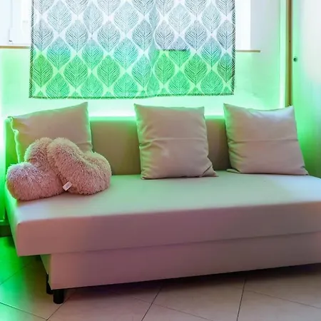 Insthouse - Let's Chill It! Apartman *