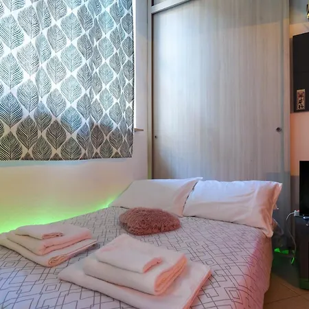 Insthouse - Let's Chill It! Apartman Milánó