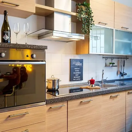 Insthouse - Let's Chill It! Apartman *