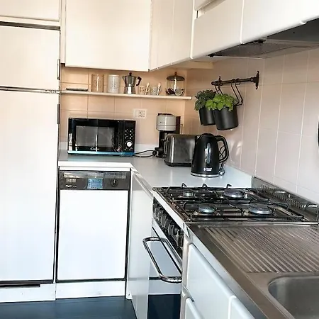 Apartment Bright Terrace-garden *