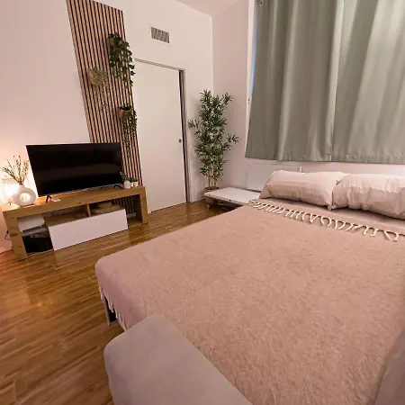 Apartment Guesthost - Fiera & Mico Comfy Mailand