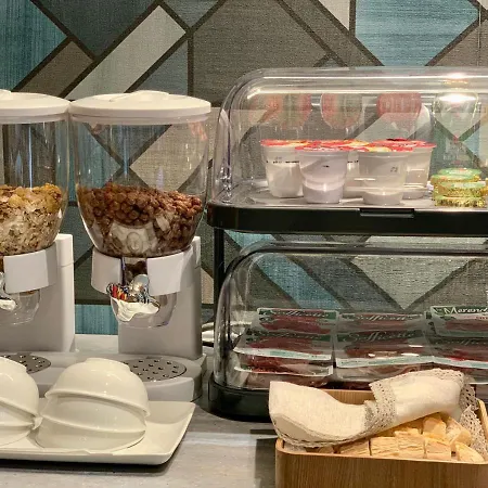 Boutique Martini 17 酒店 3*