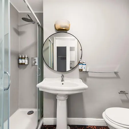 Adore Apartmanhotel 3*