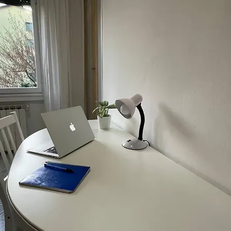 Parcheggi Gratis Collegato Al Duomo Con Tram27 Milão