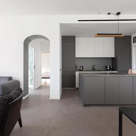 Sant'ambrogio Bright And Stylish Flat Milan