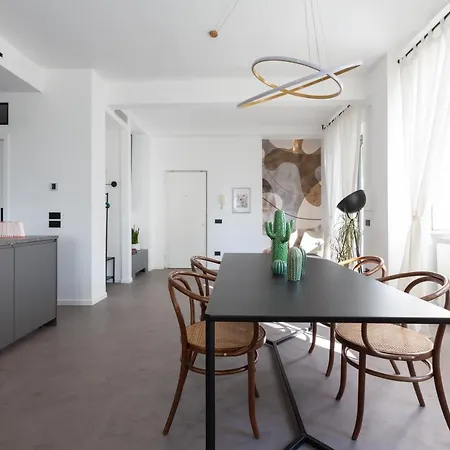 公寓 Sant'ambrogio Bright And Stylish Flat 米兰