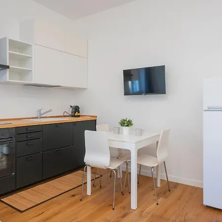 Apartman I Host - Fiuggi 59 Milánó