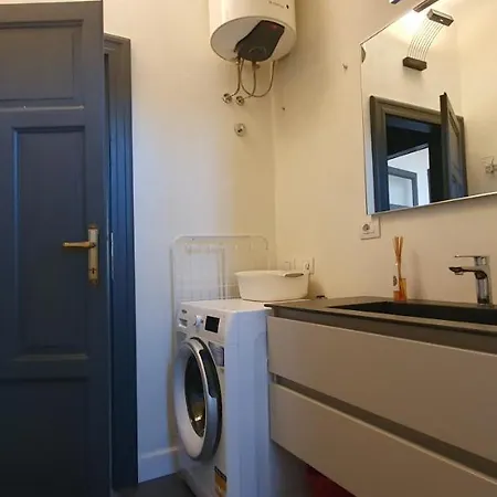 Apartamento Bnbutler - Aselli, 14 - Comodo E Luminoso