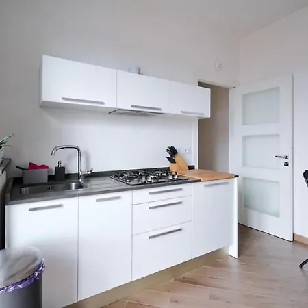Lux 180sqm Flat - Entire Last Floor Apartmán *