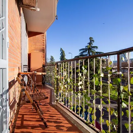 Grazioso Metro Vicinissima Facile Per Arrivare A Duomo *