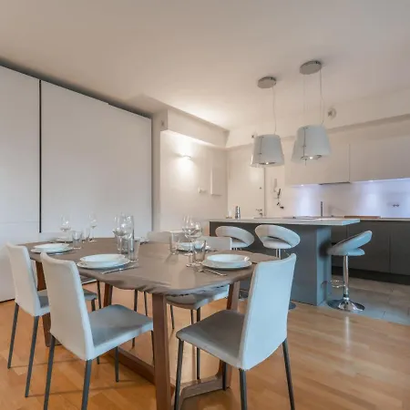 Lejlighed The Rent - Modern Three-bedroom With Terrace In Cenisio District *