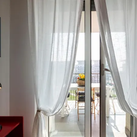 Sky Santa Giulia Apartament Mediolan