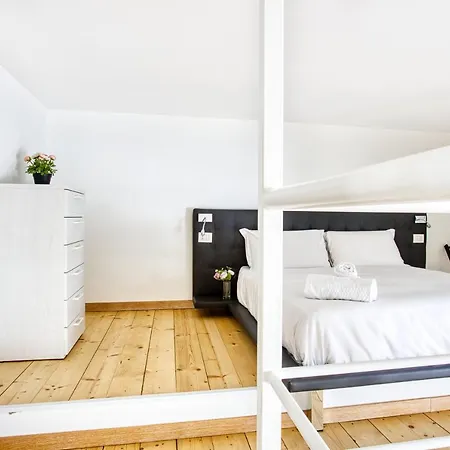 Joivy Charismatic 1-bed Flat With Parking * ミラノ