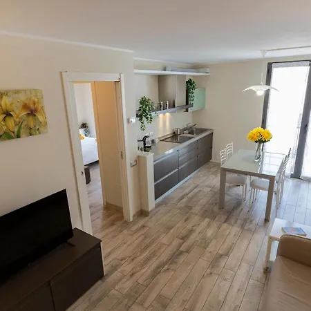 Salomone - Mecenate District Milánó