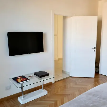 Apartmán Lux 180sqm Flat - Entire Last Floor *