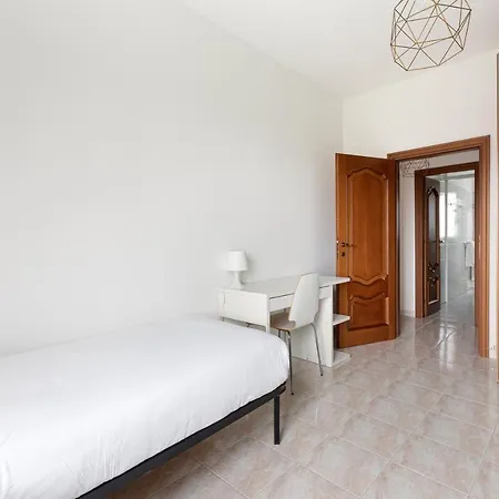 Guesthost - Bonola Mm1 Comfy Apartman Milánó