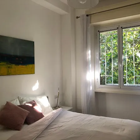Apartmán Lovely 2 With Small Garden