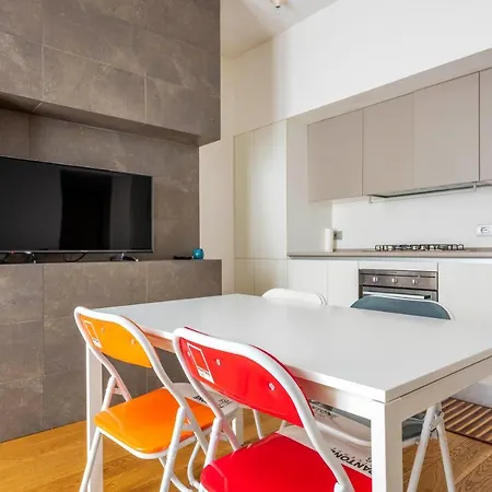 Cozy 1 Bedroom In Navigli Apartment *