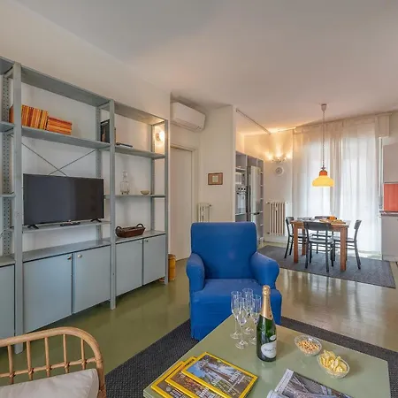 Bnbutler - Cesare Brivio, 21 - Ampio E Luminoso * Milánó