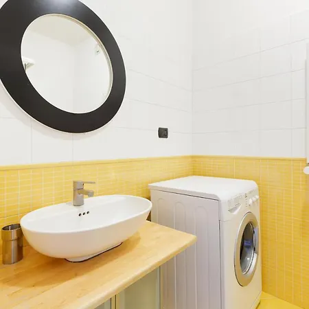 Guesthost - Milano-rubattino Comfy - With 2 Terrace Apartmán