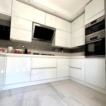 Sismondi New Apartment Milan