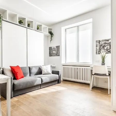 Life House-red San Siro & Duomo Apartamento *